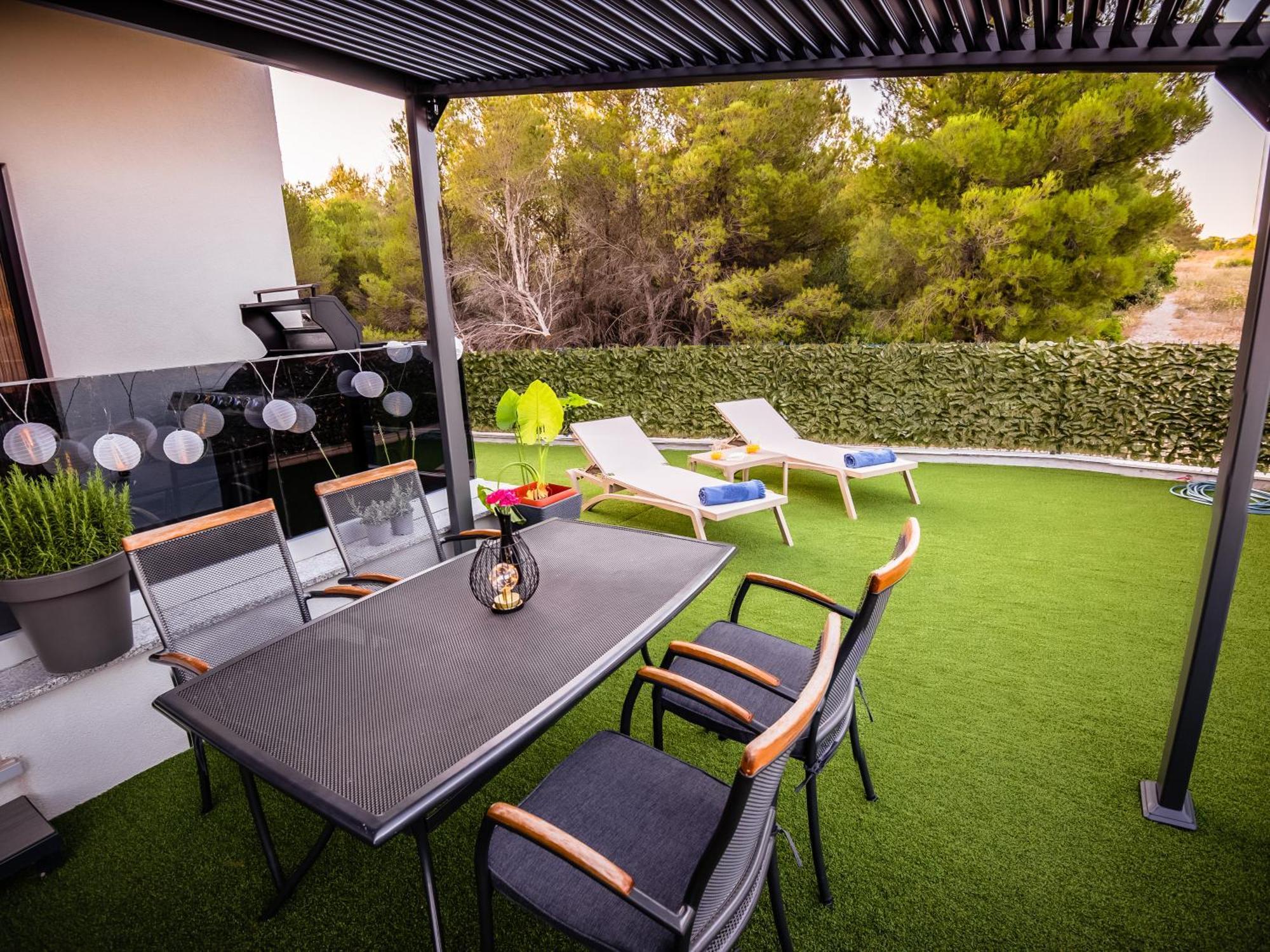 My Adriatic Place With Private Garden And Garage Šibenik Extérieur photo